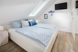 2 Schlafzimmer, Reisekinderbett, WLAN, Bettwäsche