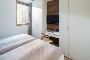 2 Schlafzimmer, Zimmersafe, Schreibtisch, Reisekinderbett