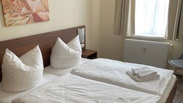 2 bedrooms, in-room safe, travel crib, WiFi