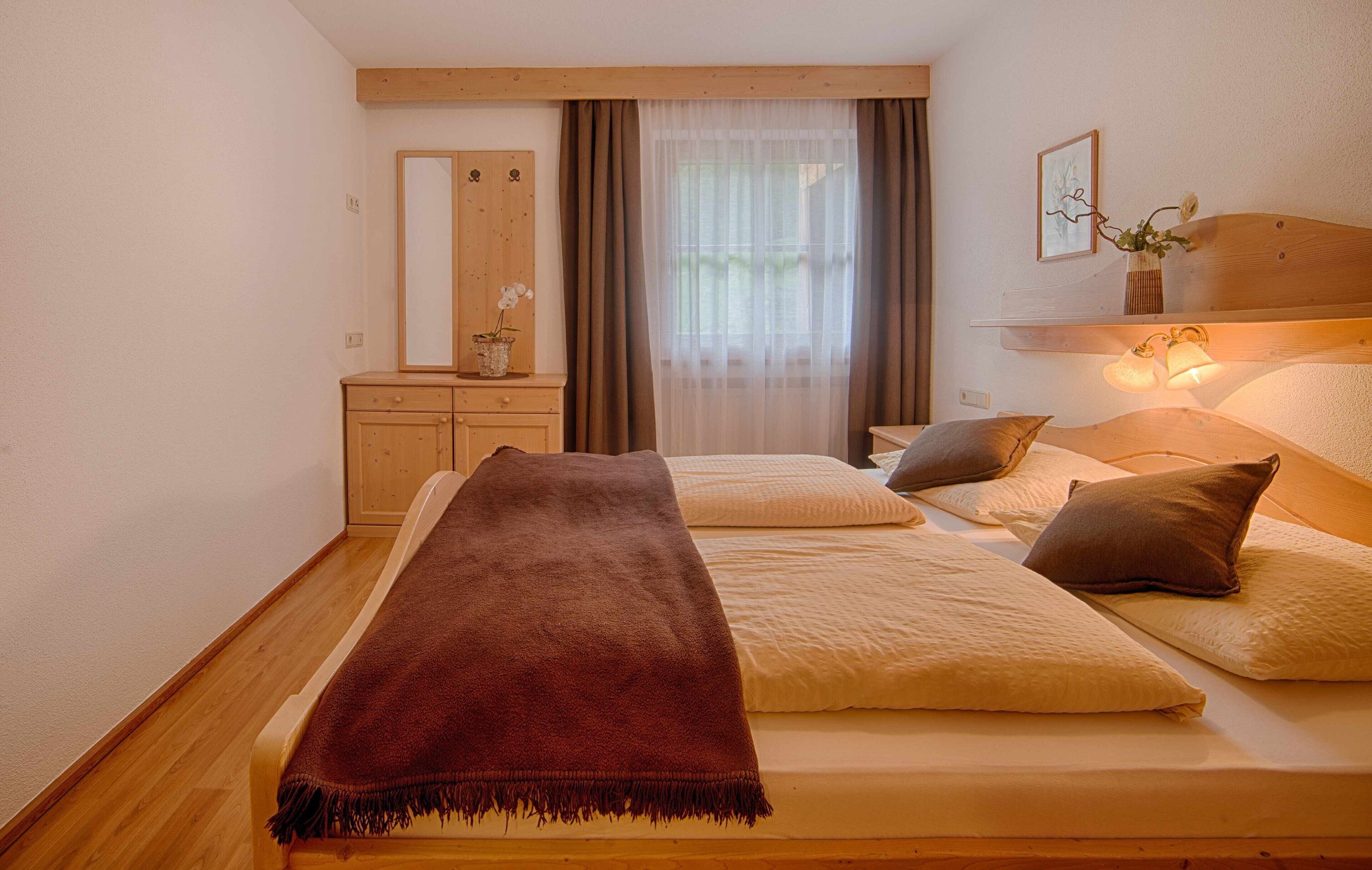 2 habitaciones, wifi gratis y ropa de cama 