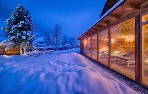 Apartment "Löfflerblick A Dreiherrenspitze" with Mountain View, Wi-Fi & Jacuzzi