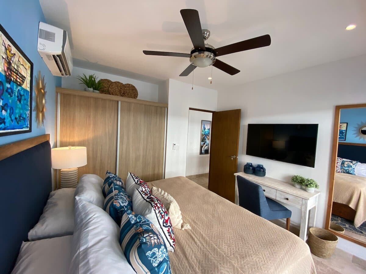 2 habitaciones, tabla de planchar con plancha, wifi y ropa de cama 