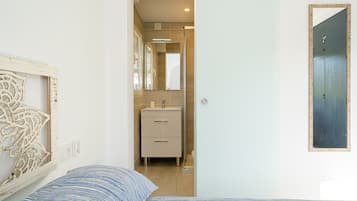 3 habitaciones, tabla de planchar con plancha y wifi gratis