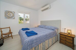 3 dormitorios, tabla de planchar con plancha, wifi gratis y ropa de cama