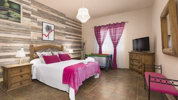 4 slaapkamers, een strijkplank/strijkijzer, gratis wifi, beddengoed