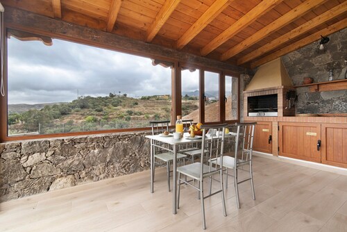 Finca Holidays Home Tinamar II with Mountain View, Pool, Wi-Fi & Garden