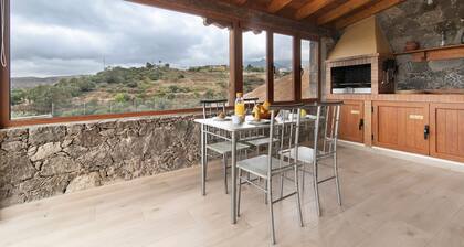 Finca Holidays Home Tinamar II with Mountain View, Pool, Wi-Fi & Garden