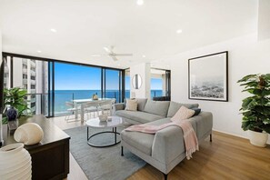 TV connectée, Netflix, livres, services de streaming