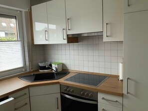 Køleskab, mikrobølgeovn, ovn, opvaskemaskine