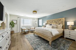 7 habitaciones, tabla de planchar con plancha, cuna de viaje y wifi 