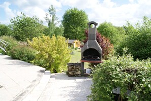 Terrace/patio - Gite with swimming pool (Brantôme en Périgord)