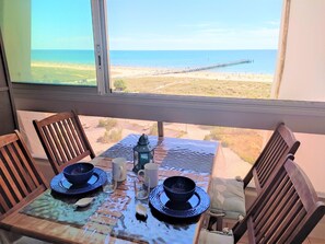 Dining - Ideal beach studio, balcony, near golf and spa (Saint-Jean-de-Monts)