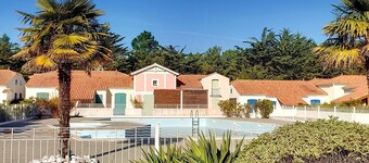 Beachside Home with Heated Pool, Terrace, and Bikes