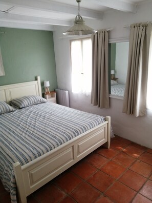 3 habitaciones, cuna de viaje y wifi 