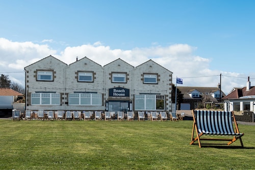Beach House Hotel
