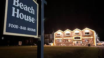 Mặt tiền nơi lưu trú