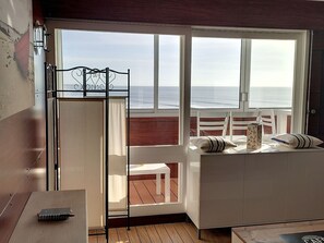 Interior - Charming studio sea view, beach access, balcony, parking (Saint-Hilaire-de-Riez)