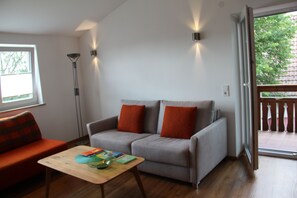 تلفزيون، كُتُب، ستيريو، طابعة