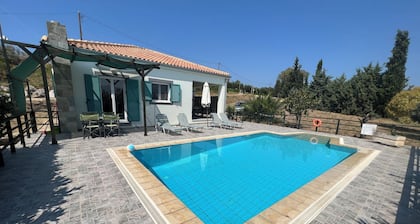 Villa Varkoula - 2 bedroom family villa with private pool near Xi beach