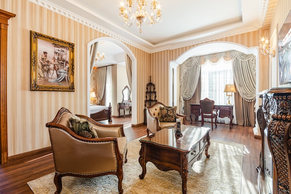 Suite executiva, 1 dormitori, balcó | 1 dormitori i roba de llit d'alta qualitat