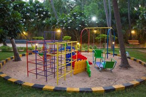 Garden -  Leisure Inn Resort by NHospitality (Cheyyur)