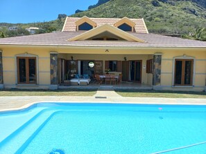 Piscine extérieure