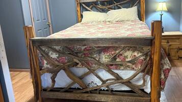 2 bedrooms, bed sheets