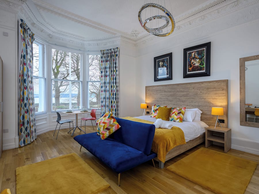 Suíte estúdio executiva, 1 cama King, para não fumantes, vista para o rio | Roupas de cama de algodão egípcio, roupas de cama premium