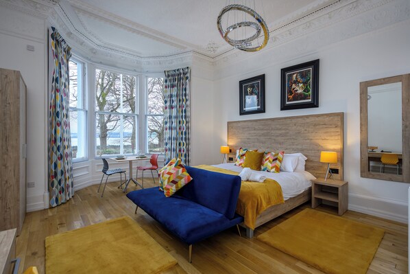 Suíte estúdio executiva, 1 cama King, para não fumantes, vista para o rio | Roupas de cama de algodão egípcio, roupas de cama premium