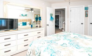 4 soveværelser, skrivebord, strygejern/strygebræt, gratis Wi-Fi