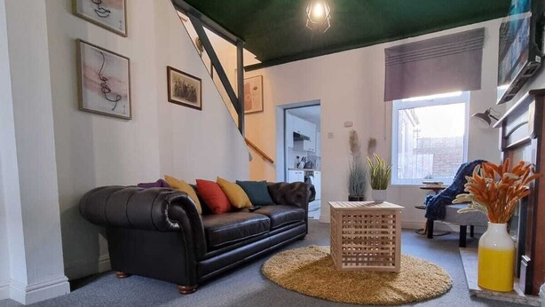 Unclassified image, 1 of 25, button - Junctions Way by Tŷ SA - NEW 3 Bed (Newport)