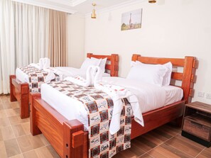 Memory foam beds, in-room safe, desk, soundproofing - PORI CITY HOTEL (Nairobi)