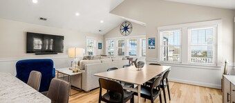 Close to beach, on golf course in TCC!  Private pool, spa, and 6 seat golf cart!