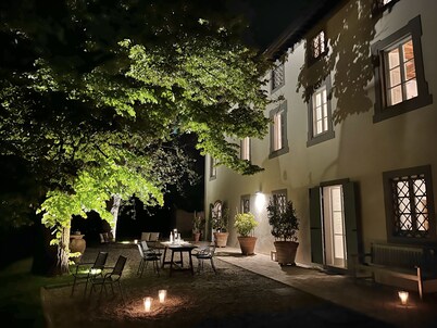 VILLA CARNICELLI eco-friendly,sustainable, 450m² (4,850ft²),private pool, design
