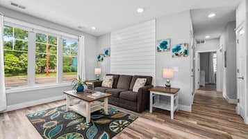 Téléviseur, bureau