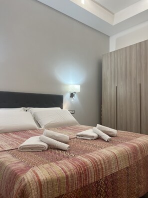 1 Schlafzimmer, Bügeleisen/Bügelbrett, kostenloses WLAN, Bettwäsche