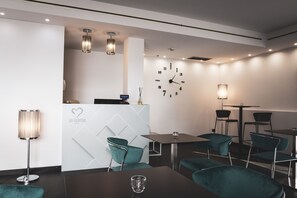 Free daily local cuisine breakfast  - San Valentino Hotel (Villa di Serio)