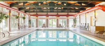 Great two bedroom villa by Loon Ski resort