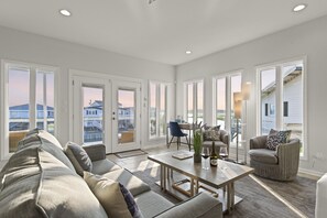 Smart-TV, Kamin, Videospiele, Arbeitsbereiche