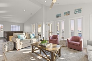 Smart-TV, Kamin, Videospiele, Arbeitsbereiche