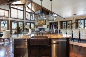 Interior - Stag Lodge at Deer Valley Resort - Seven Bedroom Residence with Spa #35 (Park City)
