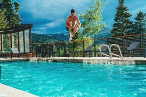 Uppvärmd pool
