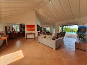 Interior - Villa (Baie-Mahault)