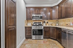 Fridge, microwave, oven, dishwasher