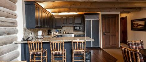 Frigorifero, microonde, forno, lavastoviglie