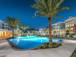 Pool - Perfect Two Bedroom Condo In the Middle Of Orando (Orlando)
