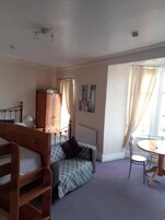 Hypo-allergenic bedding, iron/ironing board, free WiFi, bed sheets