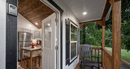 Tiny House on 27 acres in Broken Bow!