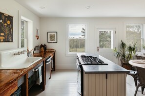 Fridge, microwave, oven, stovetop - Modern Farmhouse With Expansive Catskills Views (Roscoe)