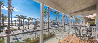 3 Bedroom home on the beach steps from Balboa Pier